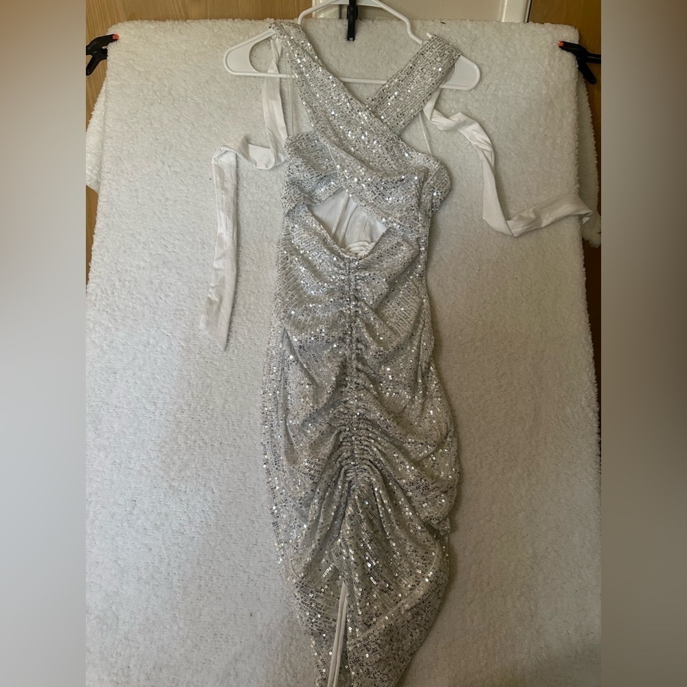 Silver Sequined Ruched Cut-Out Dress Blanc Clothing